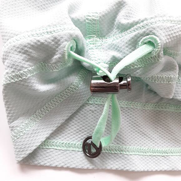 Lululemon Tame Me Tank Top Striped Fresh Teal Mini Hyper Womens 4 Dance Yoga Gym - Picture 9 of 13